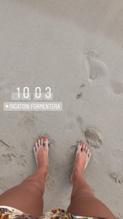 Valentina Fradegrada feet photo thumbnail