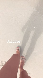 Valentina Fradegrada feet photo thumbnail