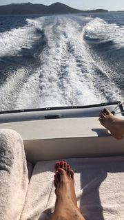 Valentina Fradegrada feet photo thumbnail