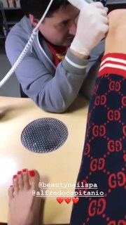 Valentina Fradegrada feet photo thumbnail