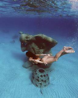 Valentina Fradegrada feet photo thumbnail