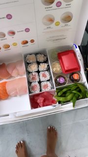 Valentina Fradegrada feet photo thumbnail