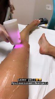 Valentina Fradegrada feet photo thumbnail