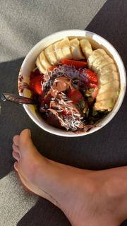 Valentina Fradegrada feet photo thumbnail