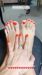 Valentina Fradegrada feet photo thumbnail