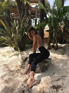 Valentina Fradegrada feet photo thumbnail