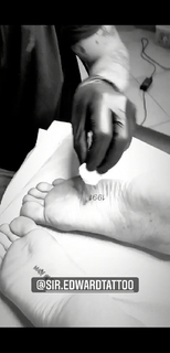 Valentina Fradegrada feet photo thumbnail