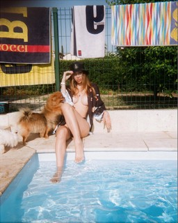 Valentina Fradegrada feet photo thumbnail