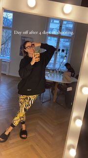 Valentina Fradegrada feet photo thumbnail