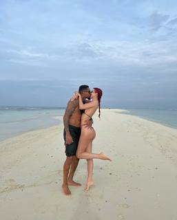 Valentina Fradegrada feet photo thumbnail