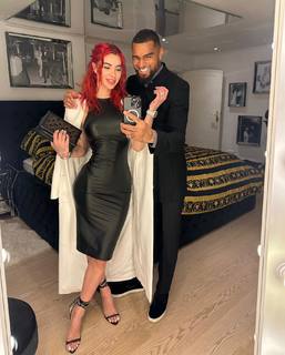 Valentina Fradegrada feet photo thumbnail