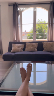 Valentina Fradegrada feet photo thumbnail
