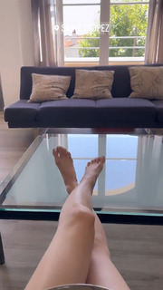Valentina Fradegrada feet photo thumbnail