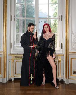 Valentina Fradegrada feet photo thumbnail