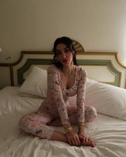 Valentina Fradegrada feet photo thumbnail