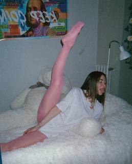 Valentina Fradegrada feet photo thumbnail