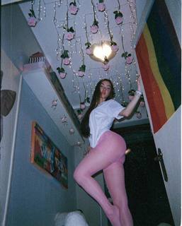 Valentina Fradegrada feet photo thumbnail