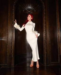 Valentina Fradegrada feet photo thumbnail