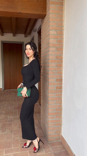 Valentina Fradegrada feet photo thumbnail