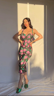 Valentina Fradegrada feet photo thumbnail