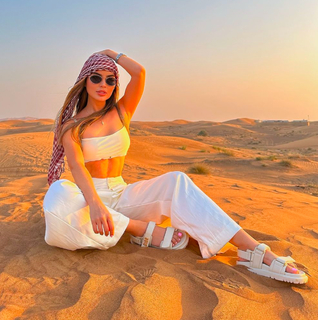 Valentina Gallego feet photo thumbnail