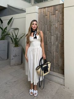 Valentina Gallego feet photo thumbnail