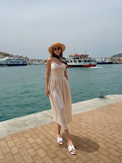 Valentina Gallego feet photo 14