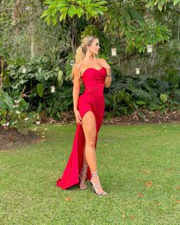 Valentina Gallego feet photo 3