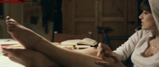 Valentina Lodovini feet photo thumbnail