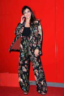 Valentina Lodovini feet photo thumbnail