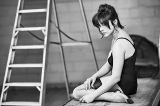 Valentina Lodovini feet photo thumbnail