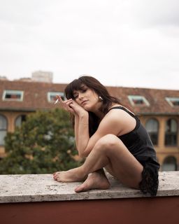 Valentina Lodovini feet photo 3