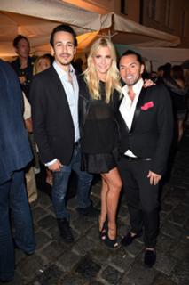 Valentina Pahde feet photo thumbnail