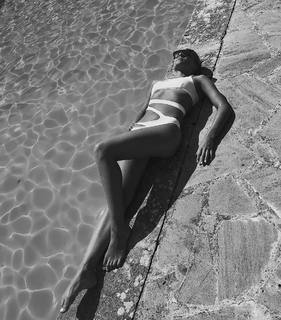 Valentina Pahde feet photo thumbnail