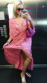 Valentina Pahde feet photo thumbnail