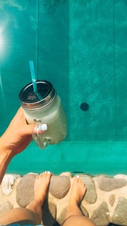 Valentina Pahde feet photo thumbnail