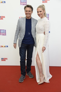 Valentina Pahde feet photo thumbnail