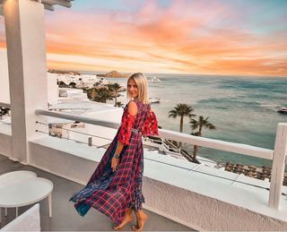 Valentina Pahde feet photo thumbnail