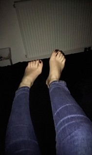 Valentina Pahde feet photo thumbnail