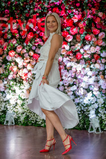 Valentina Pahde feet photo thumbnail