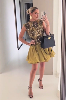 Valentina Pahde feet photo thumbnail