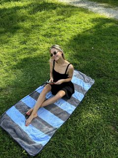 Valentina Pahde feet photo thumbnail