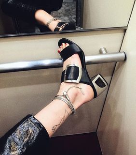 Valentina Pegorer feet photo 8