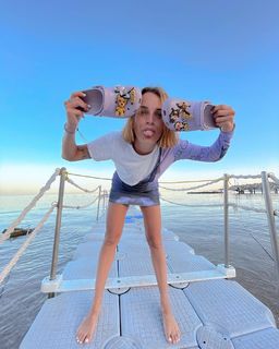 Valentina Pegorer feet photo 4