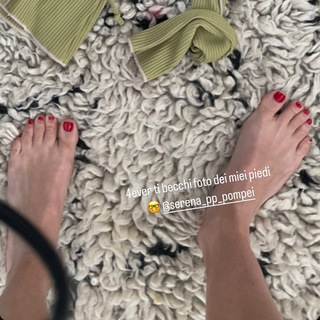 Valentina Pegorer feet photo 4