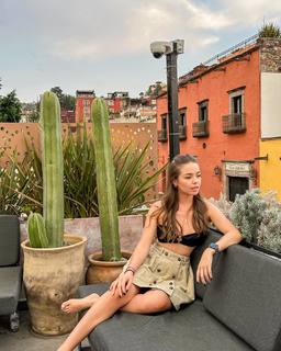Valentina Rodríguez feet photo 11