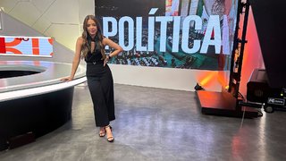 Valentina Rodríguez feet photo 3