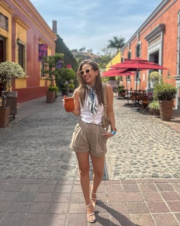 Valentina Rodríguez feet photo 4