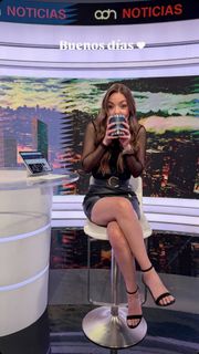 Valentina Rodríguez feet photo 1