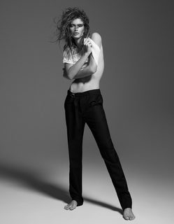 Valentina Sampaio feet photo 1